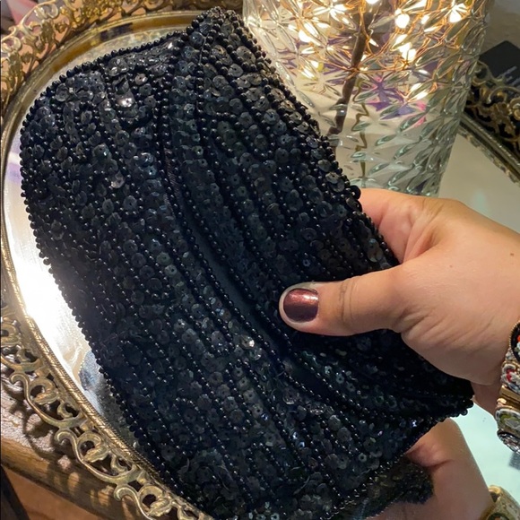 👛 - Picture 2 of 8